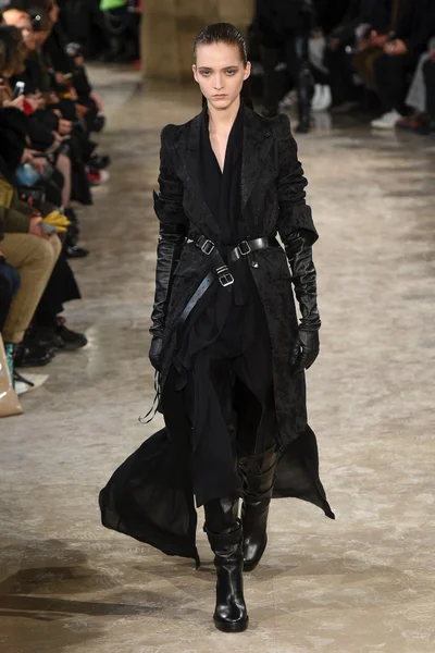 Look 35